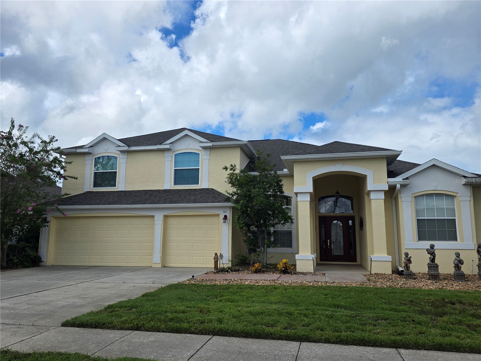 501 PRESTWICK DRIVE