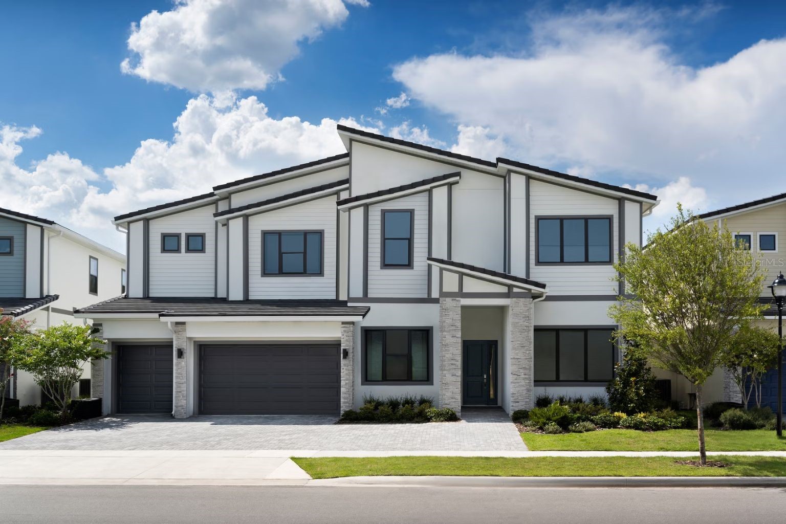 1422 BUTTERFLY MILKWEED COURT