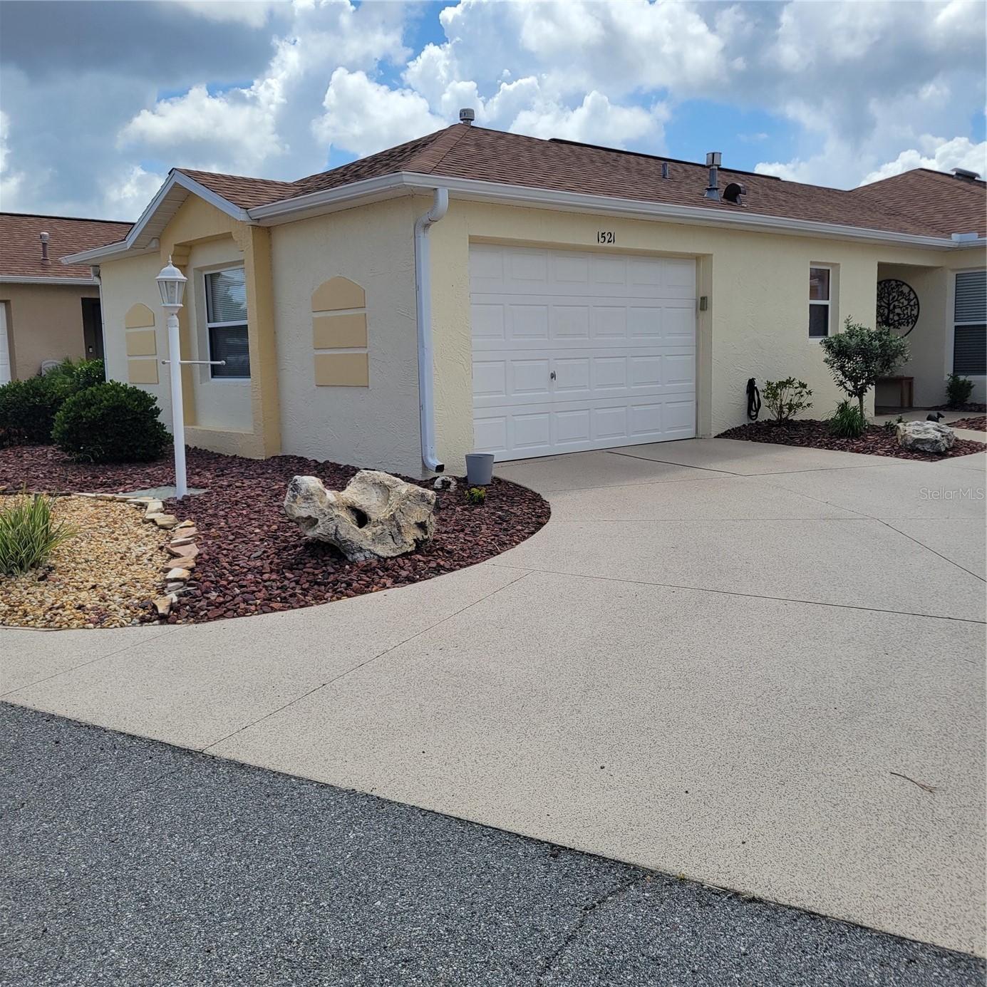 1521 TRENTON LANE