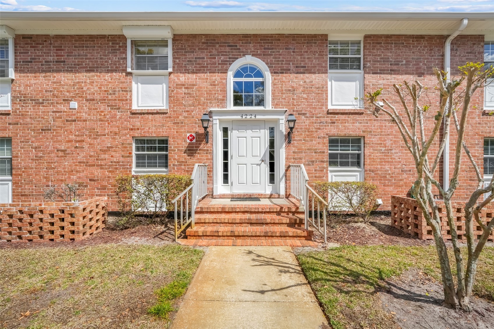 4224 LAKE UNDERHILL ROAD 8B8
