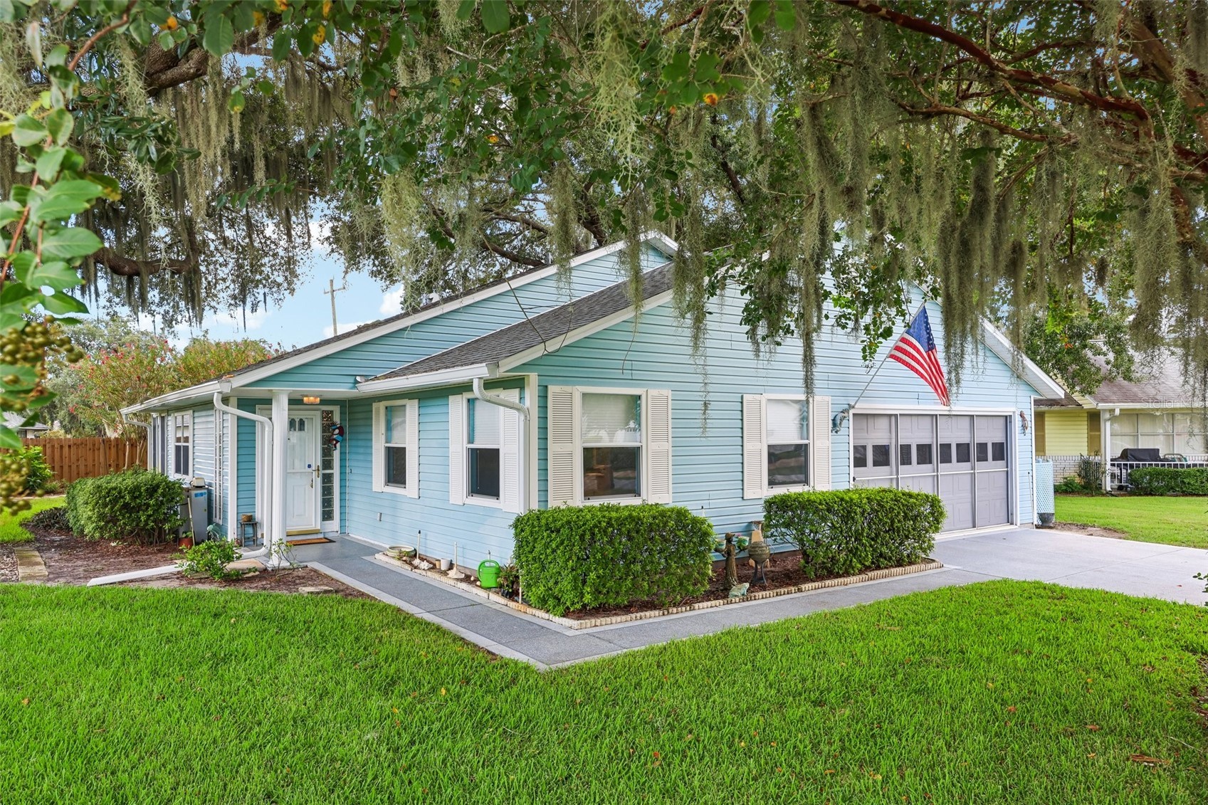 1607 SELKIRK DRIVE
