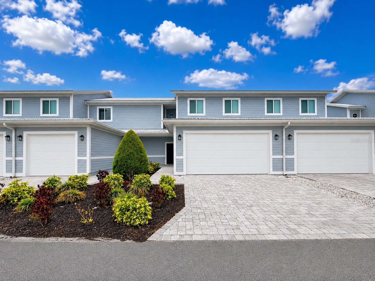 2623 TANOAK TERRACE