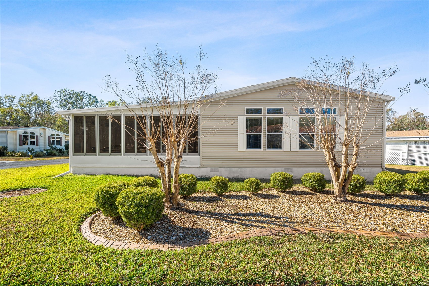 2973 KINGSWOOD CIRCLE