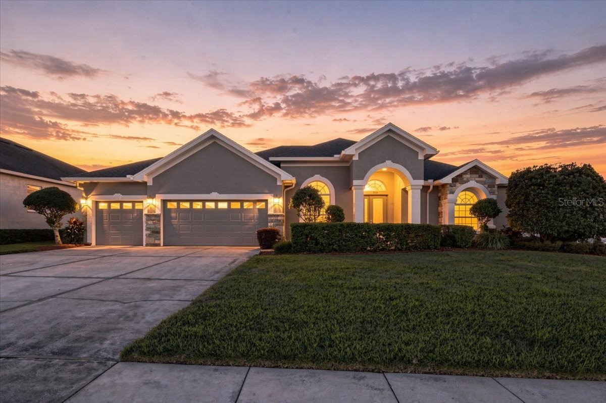 230 LAKE ARIETTA COURT