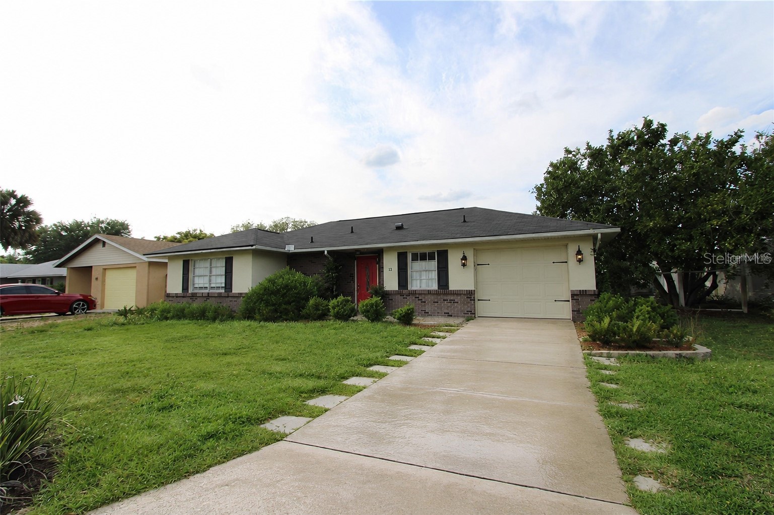 21 SANDALWOOD DRIVE