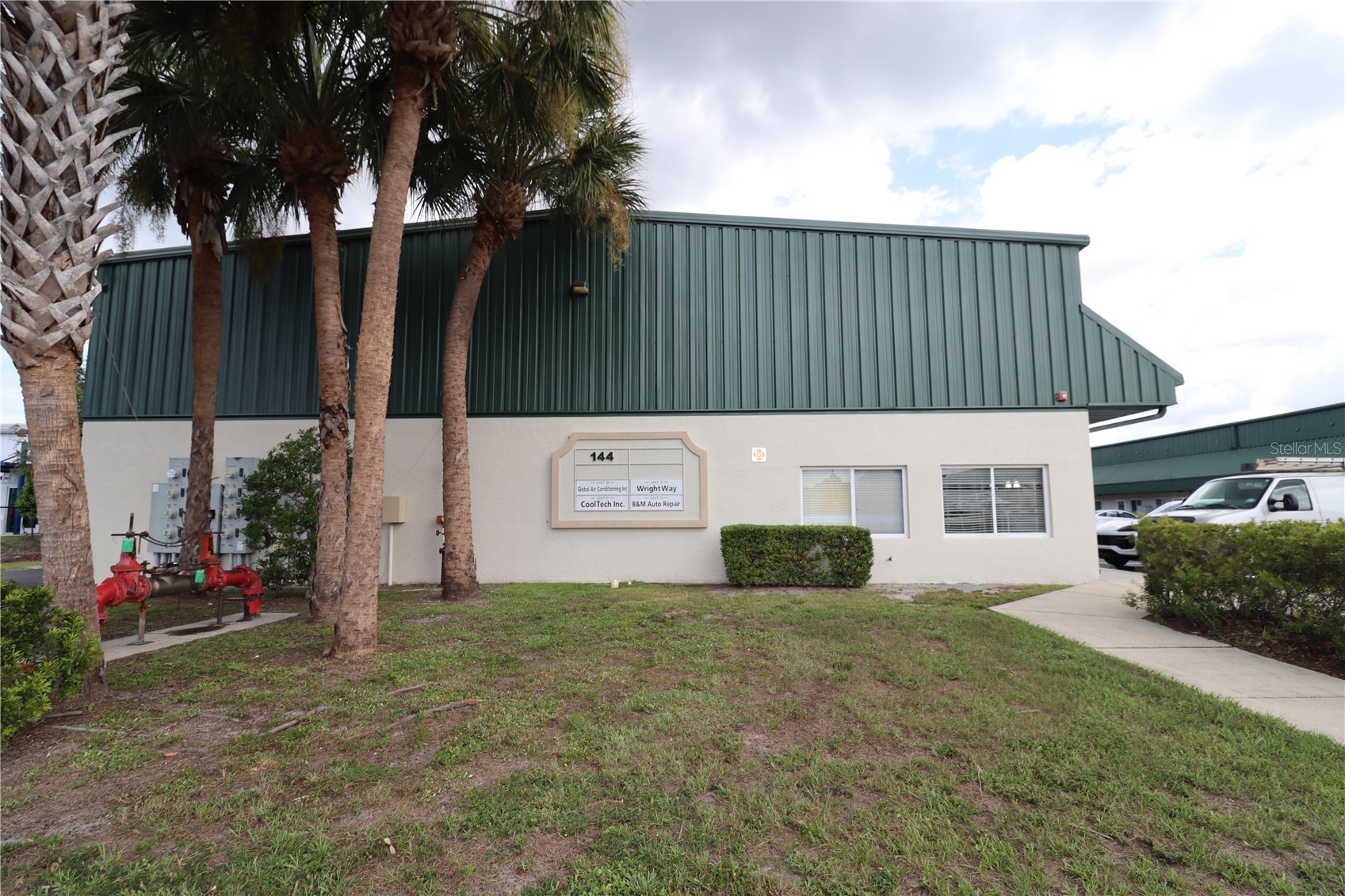 144 TRIPLE DIAMOND BOULEVARD F