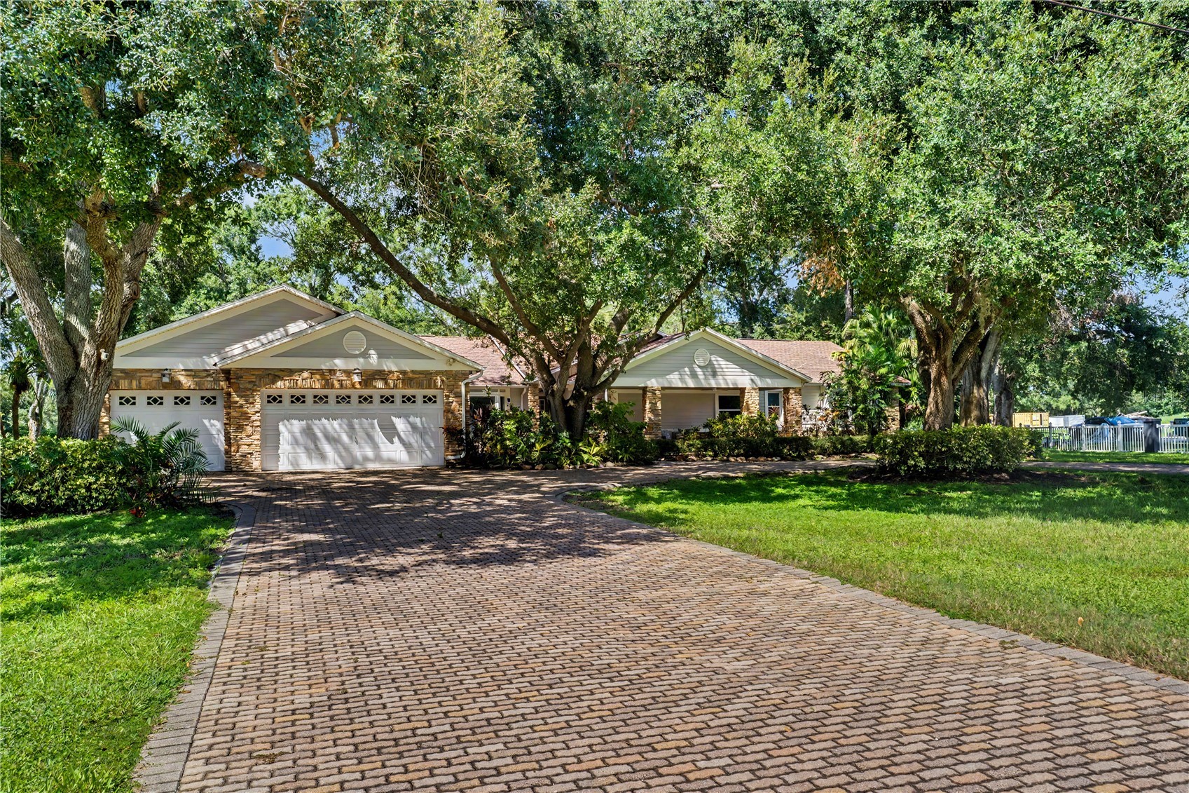 12511 PALOMINO COURT