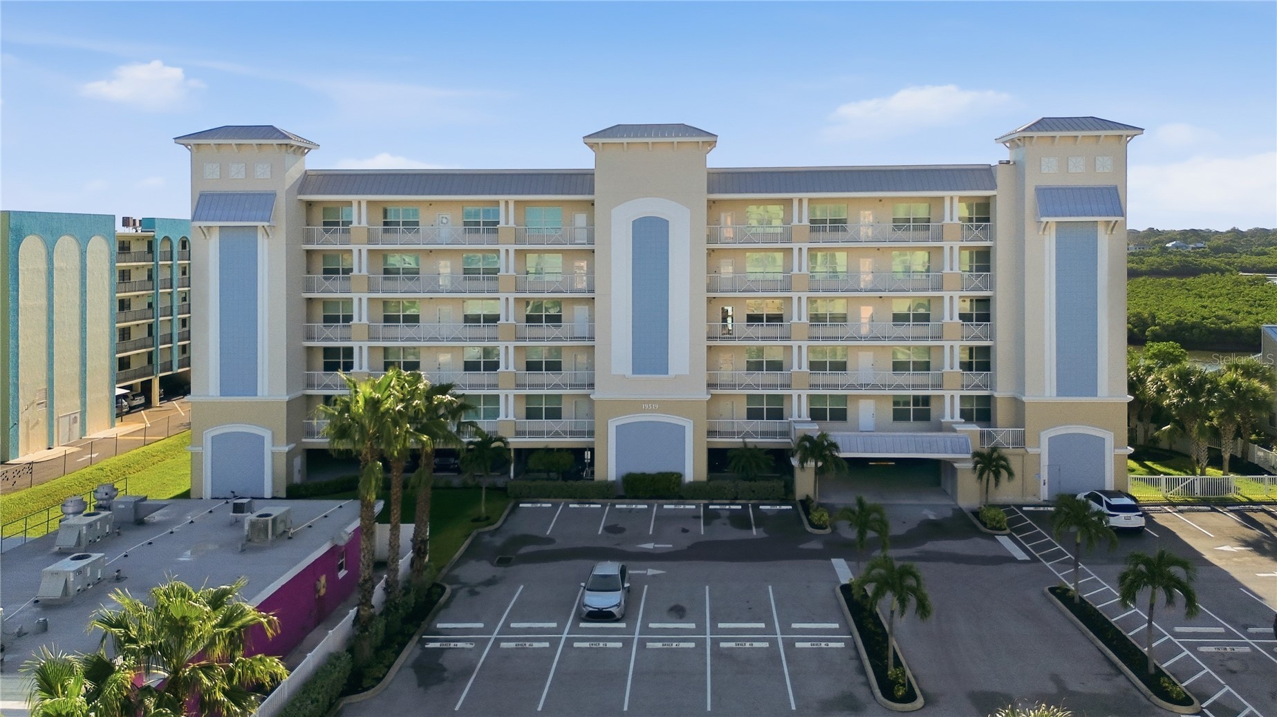 19519 GULF BOULEVARD 403