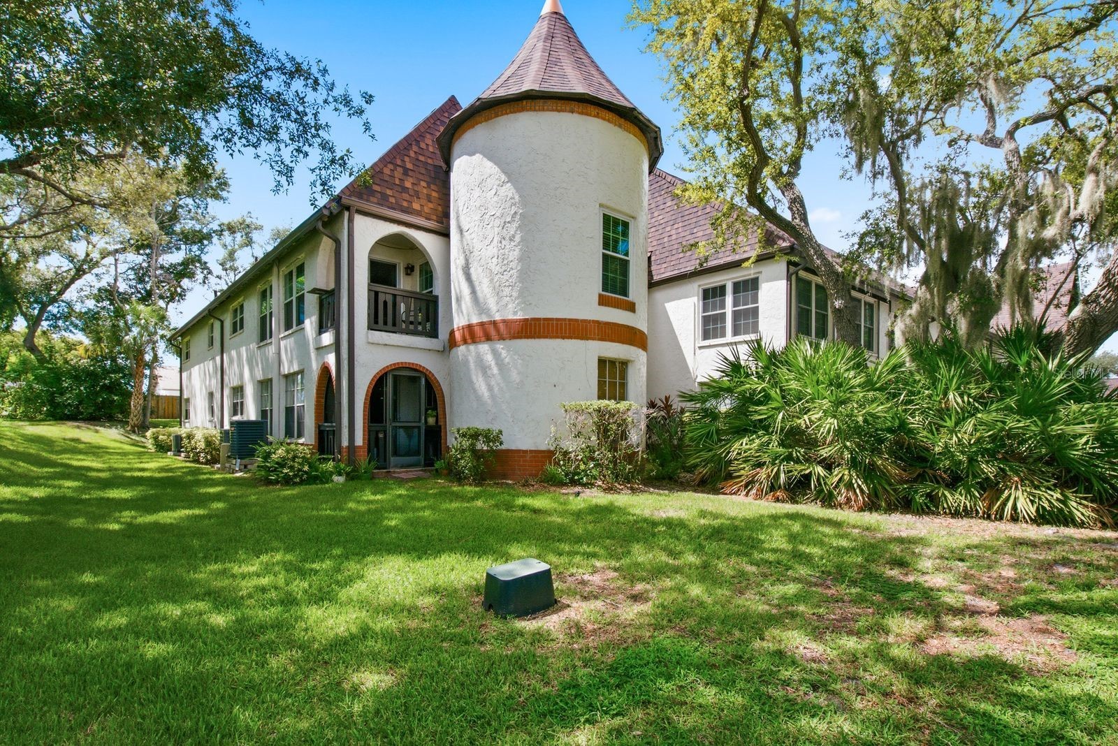 230 N BAYSHORE BOULEVARD 207
