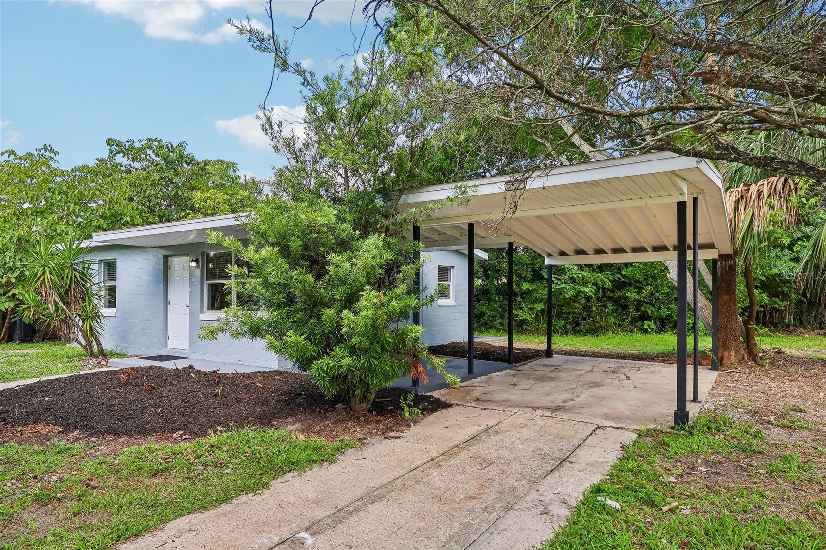 1062 BARCLAY DRIVE