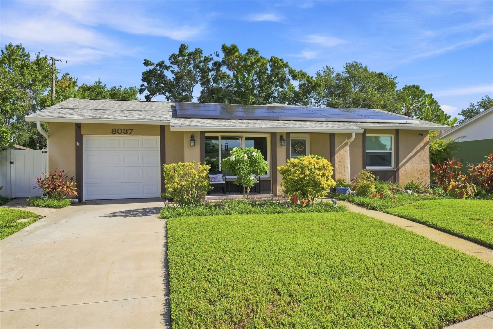 8037 POWDER HORN CIRCLE