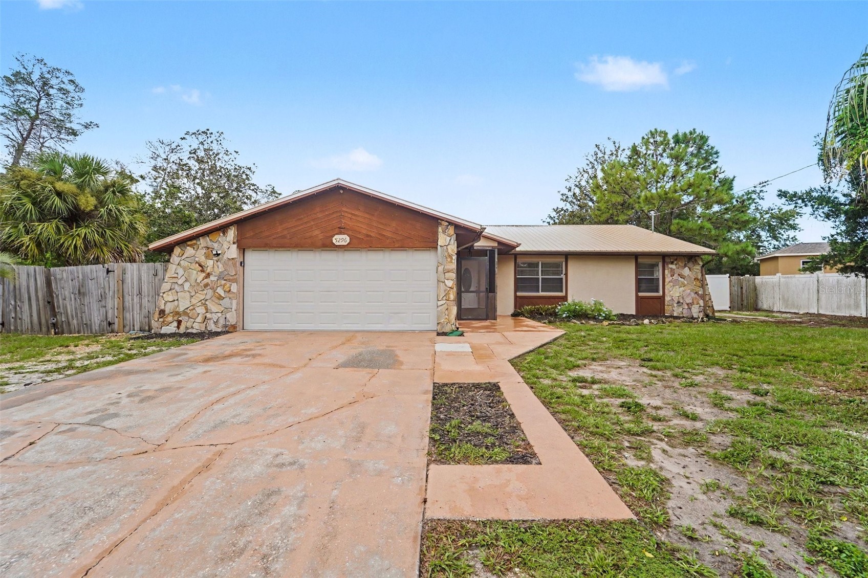 5296 FREEPORT DRIVE