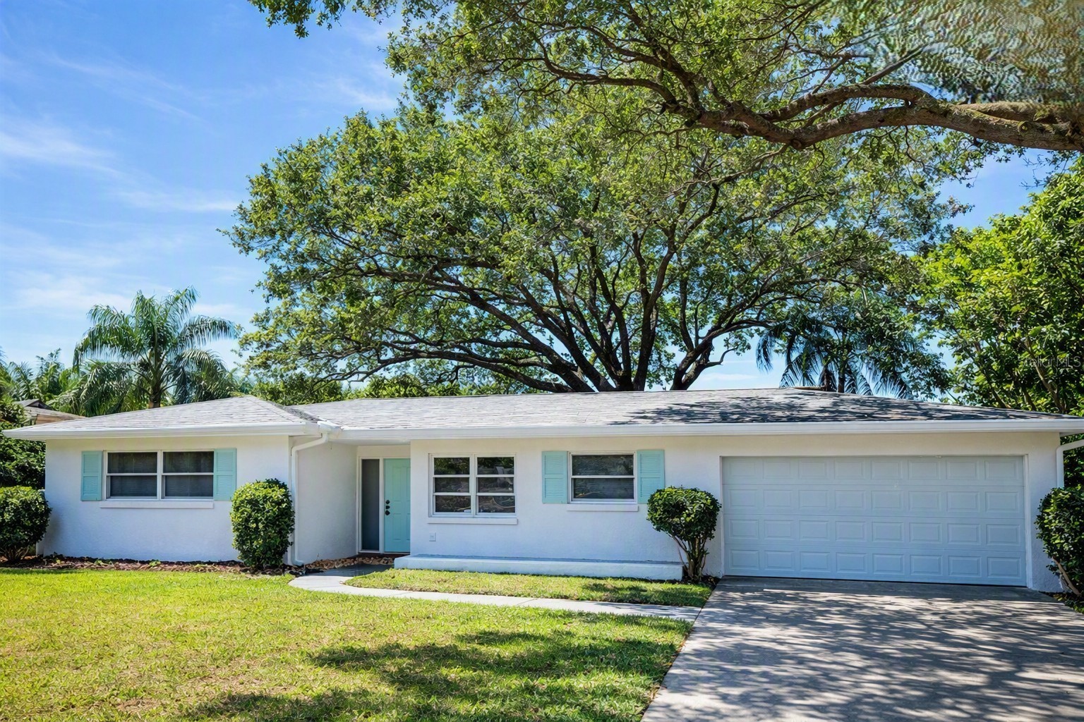 1512 PICARDY CIRCLE