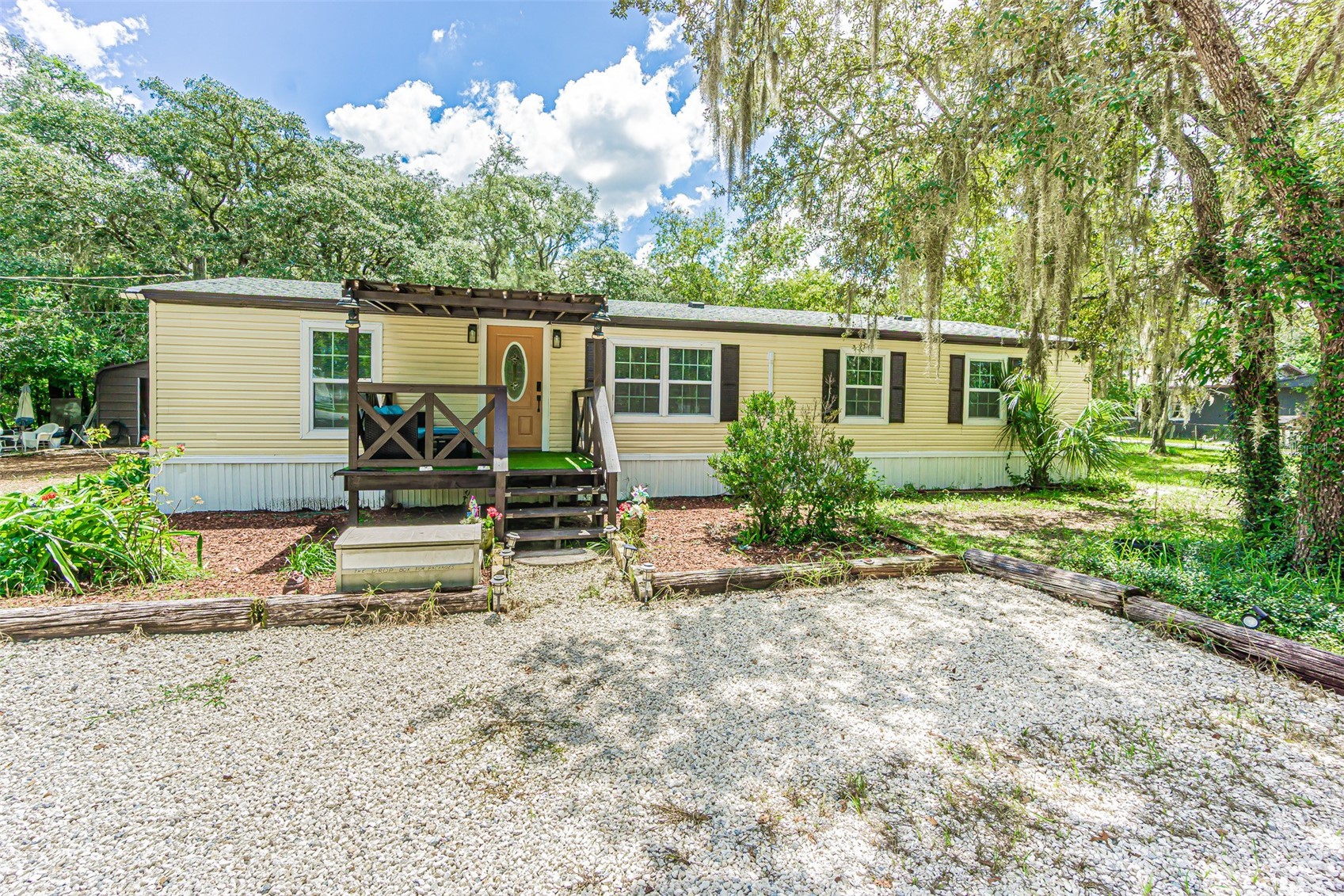 11420 ENGLISH WALNUT STREET