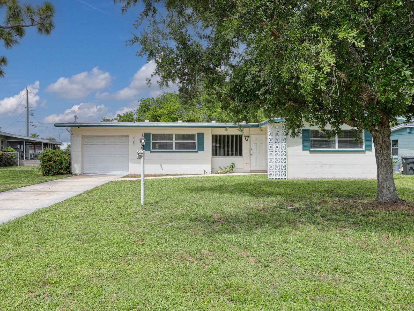 208 62ND STREET W