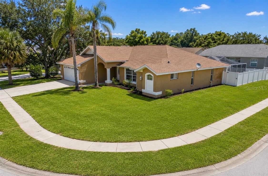 10149 BRIAR CIRCLE