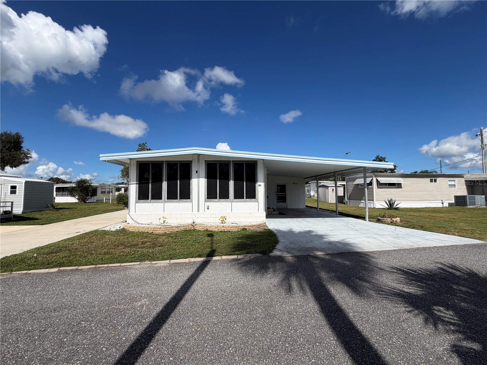 751 TRACI DRIVE