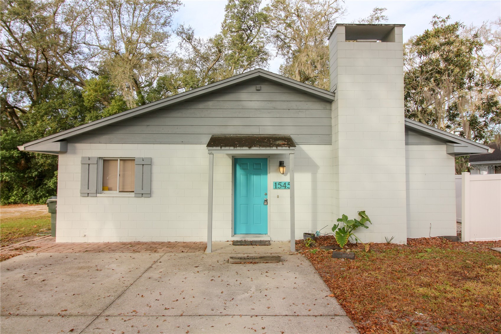 1545 KING AVENUE