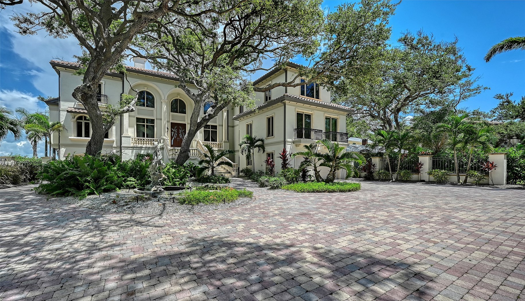 1216 N CASEY KEY ROAD