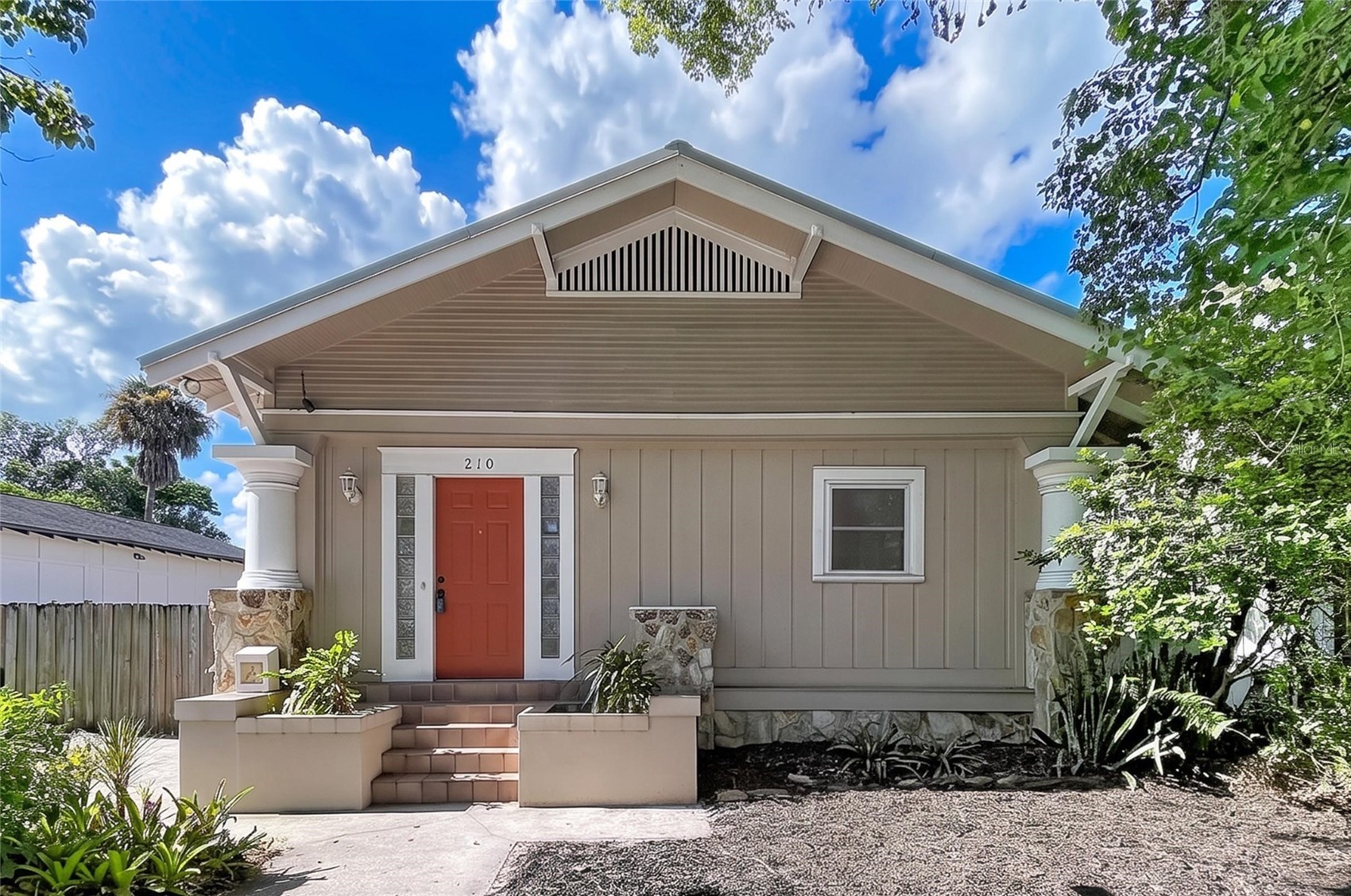 210 W FLORIBRASKA AVENUE