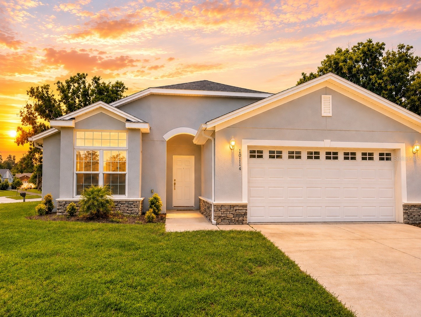 10114 BRIAR CIRCLE