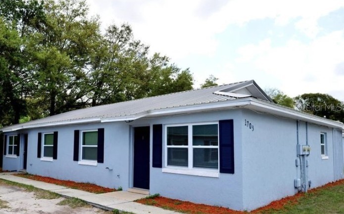 1703 BIRCHWOOD CIRCLE