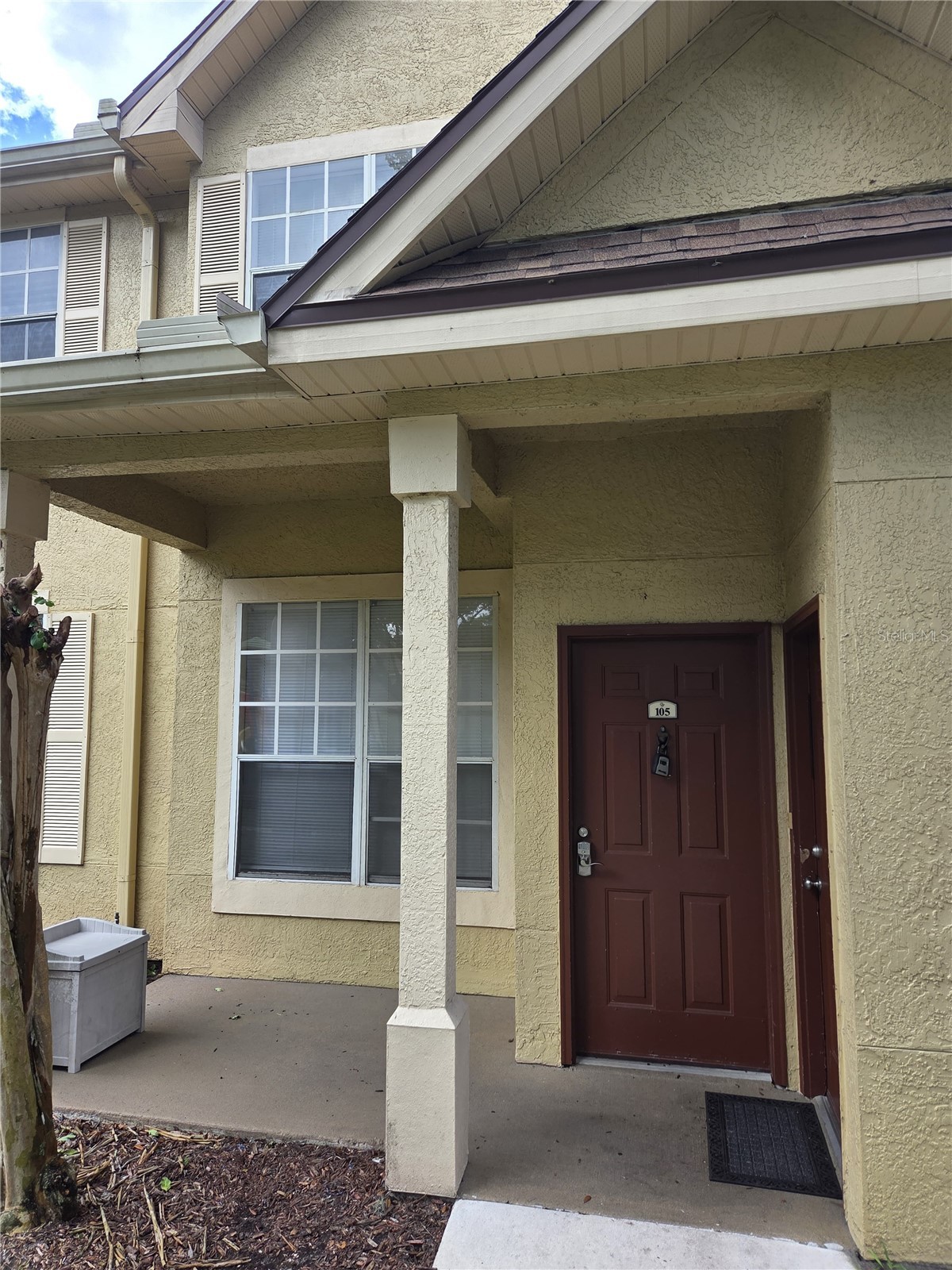 858 GRAND REGENCY POINT 105