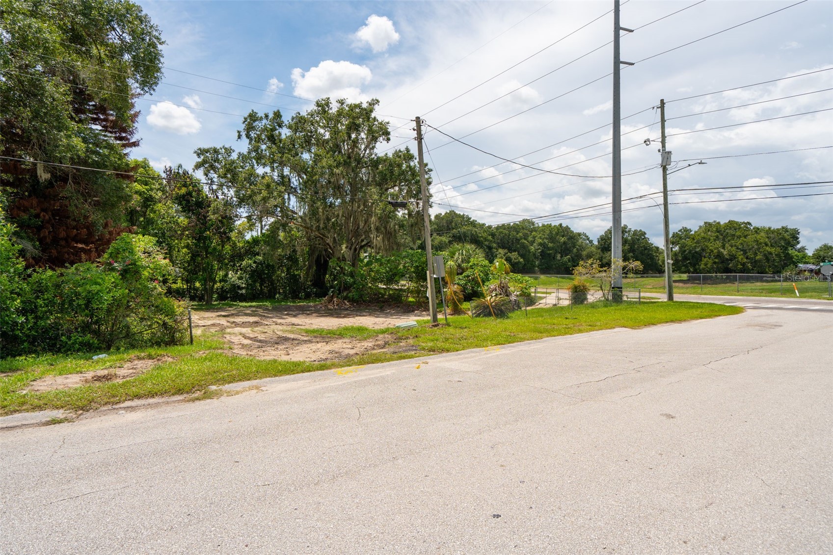 1305 CLARCONA ROAD