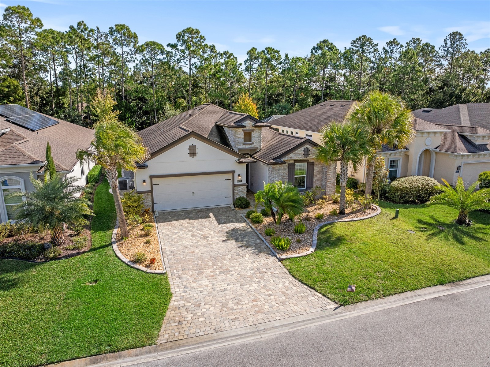 823 CREEKWOOD DRIVE