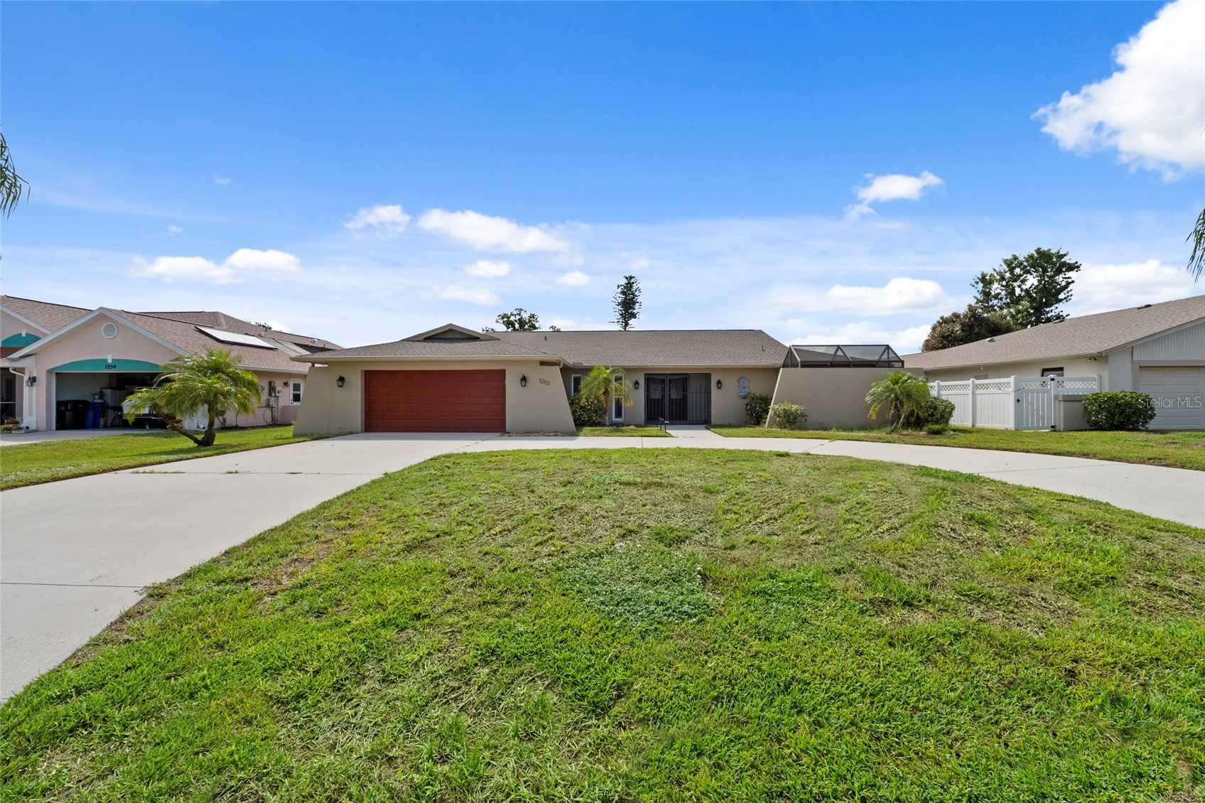 1252 WATERSIDE LANE