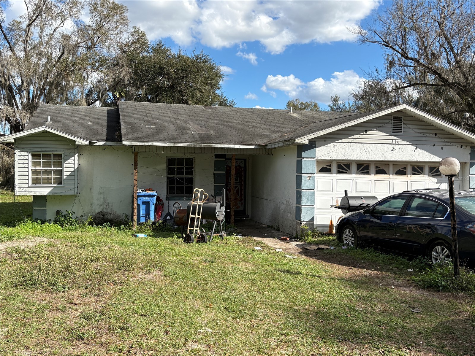 414 S WIGGINS ROAD