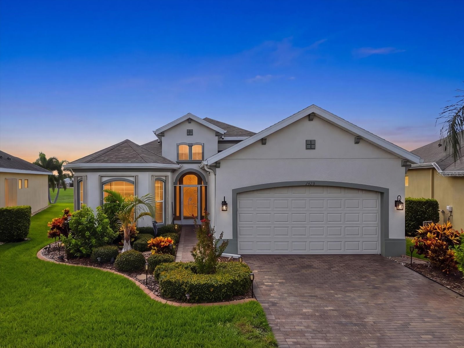 1823 PACIFIC DUNES DRIVE