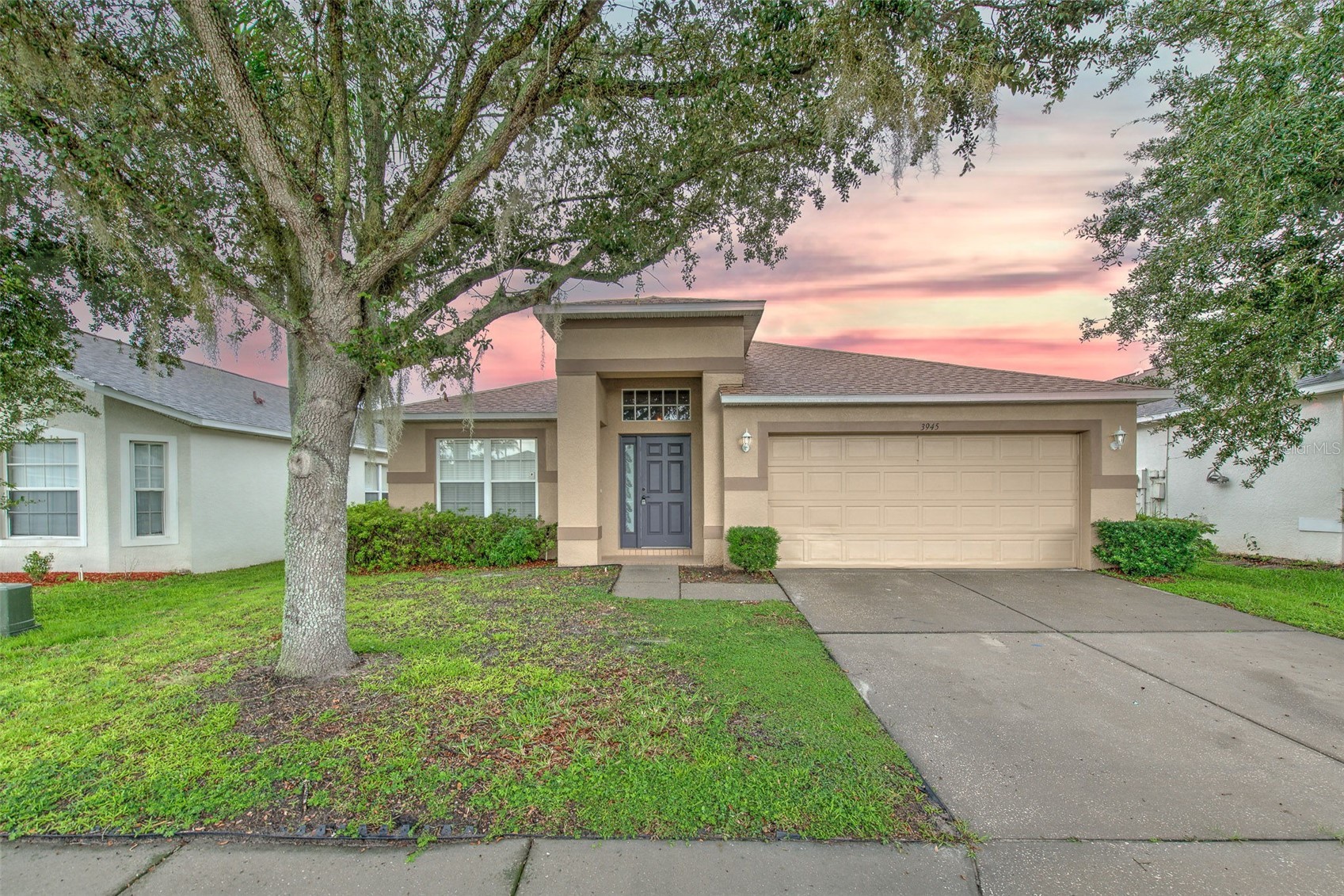 3945 HAMPTON HILLS DRIVE