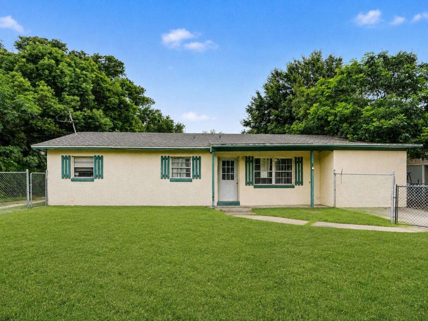 627 DUNCAN CIRCLE W