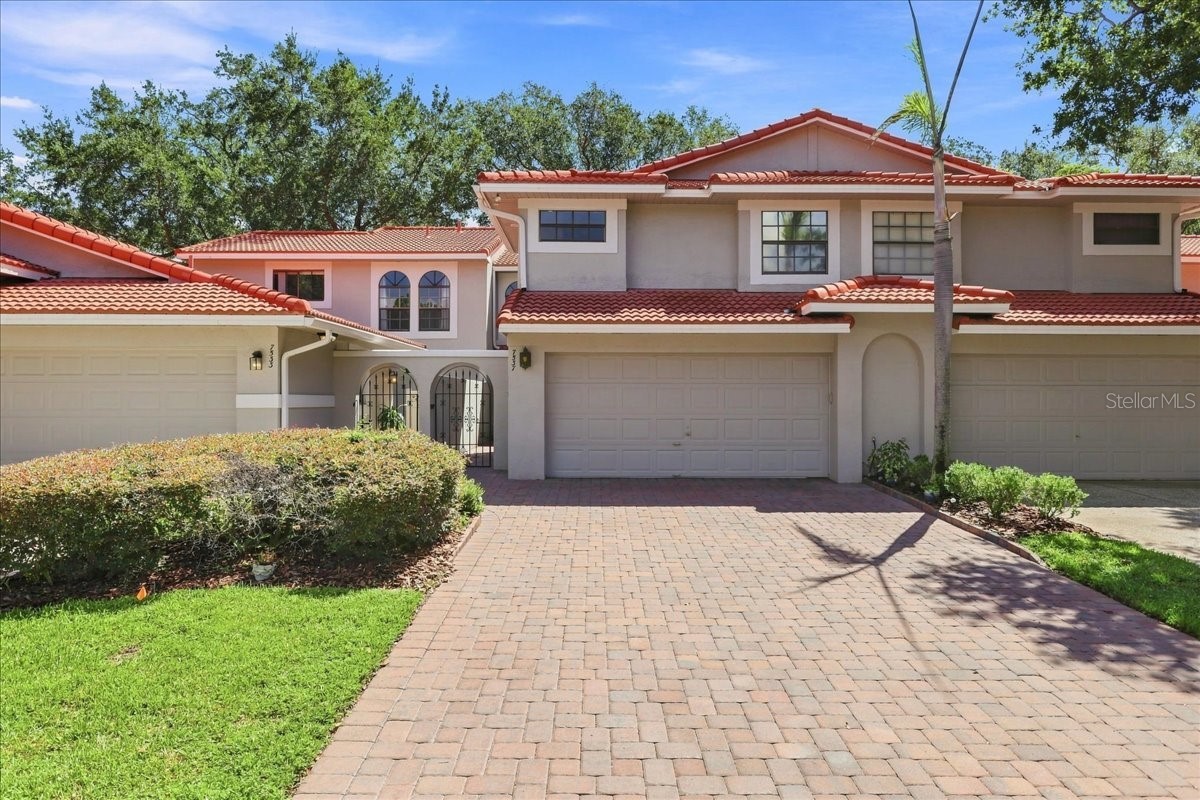 7537 FENWICK COVE LANE