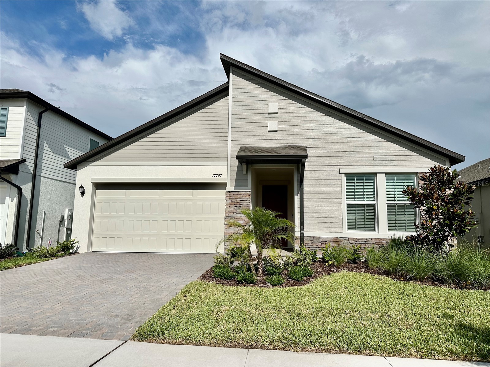 17797 GRASSYBEND LOOP