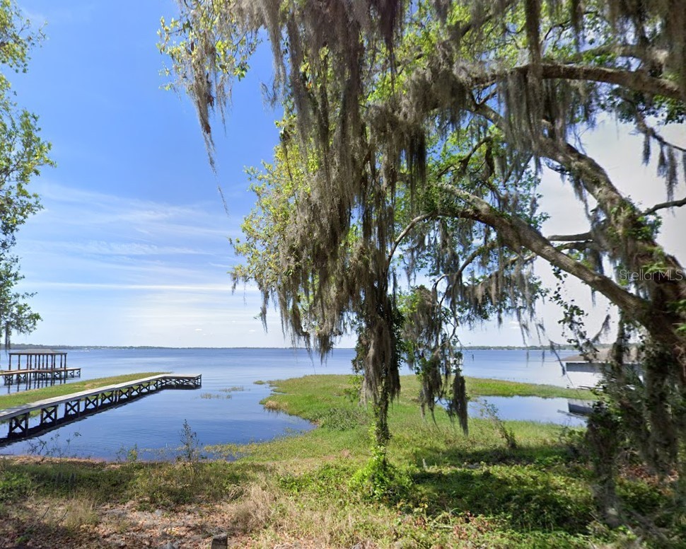 12600 LAKESHORE DRIVE