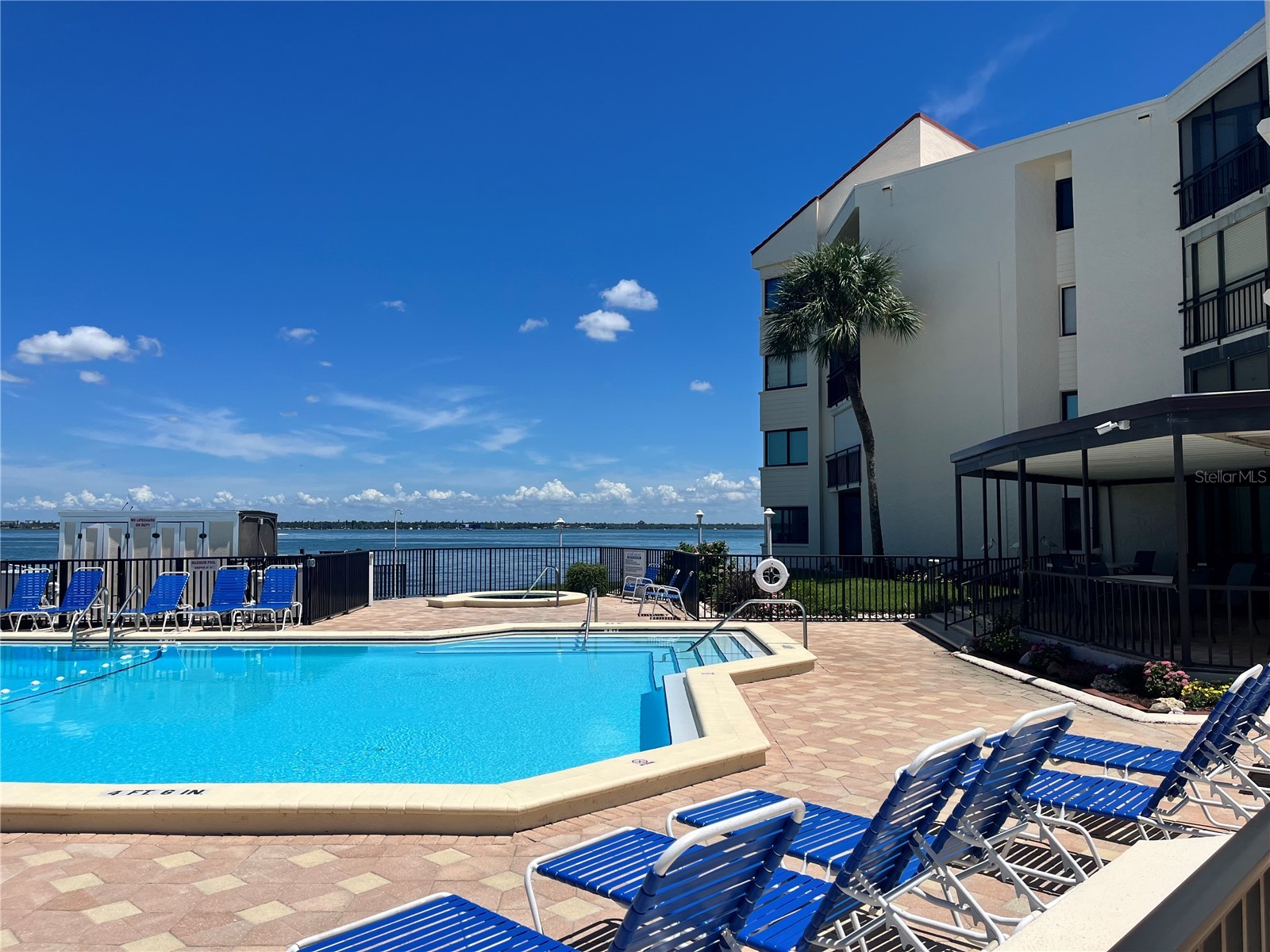5541 PUERTA DEL SOL BOULEVARD S 118