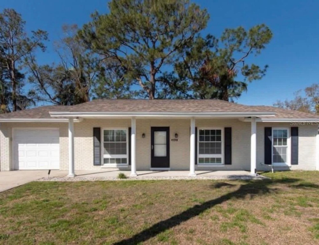 6818 ROBINSWOOD LANE