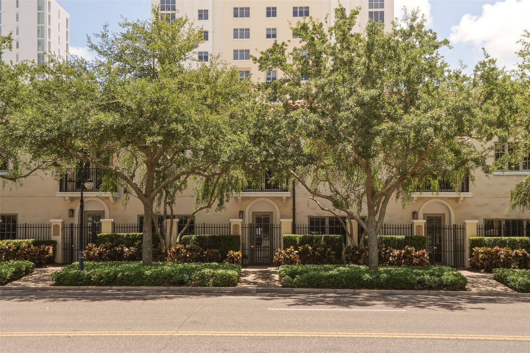 300 BEACH DRIVE NE 309