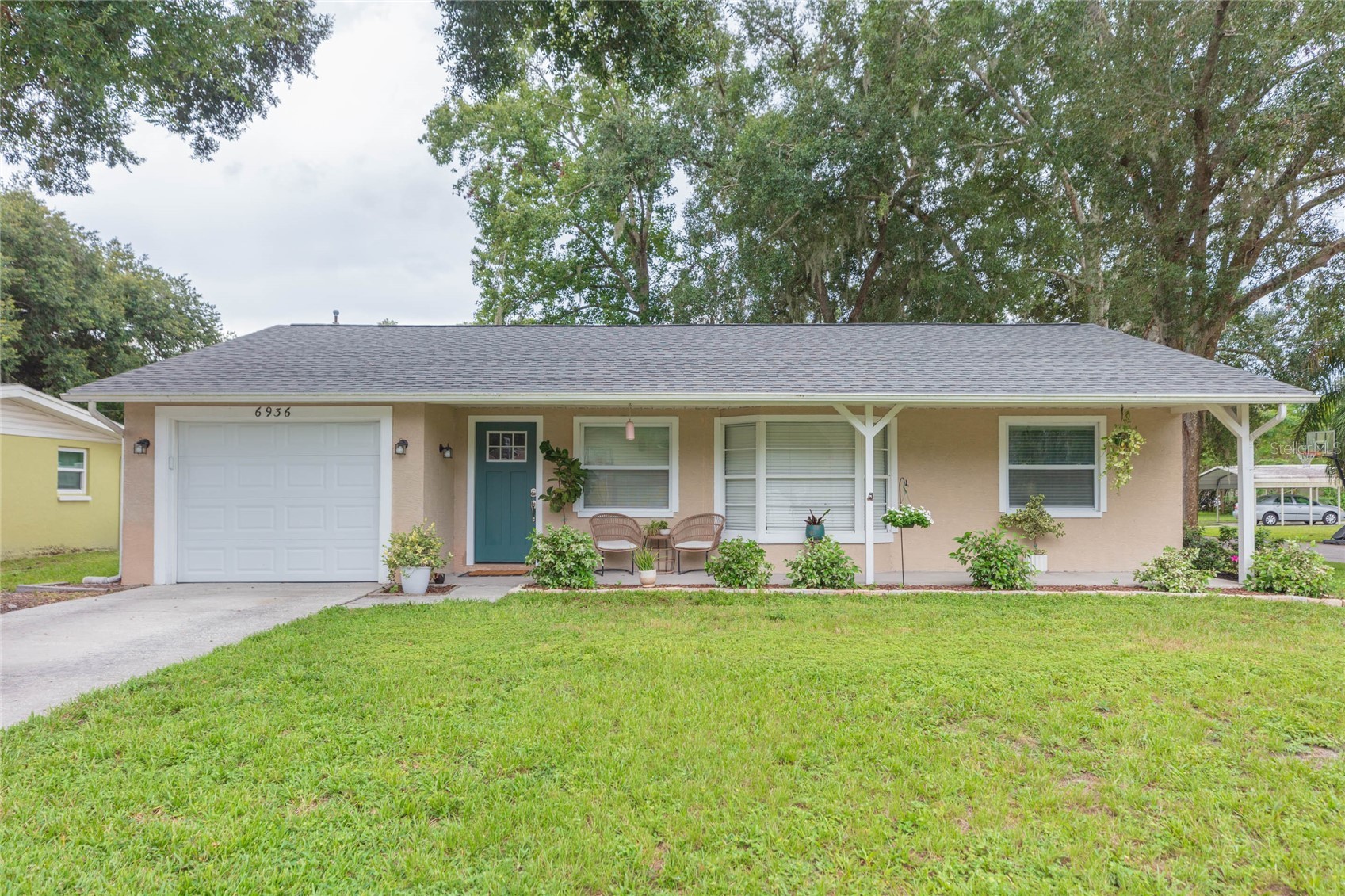 6936 COLEUS COURT