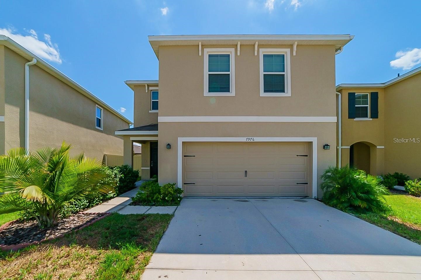 7976 PELICAN REED CIRCLE