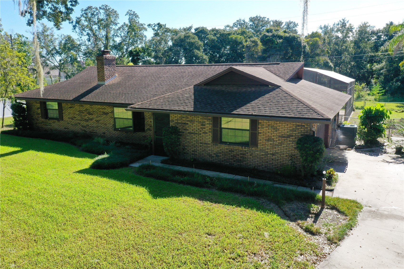 1809 KING EDWARD DRIVE