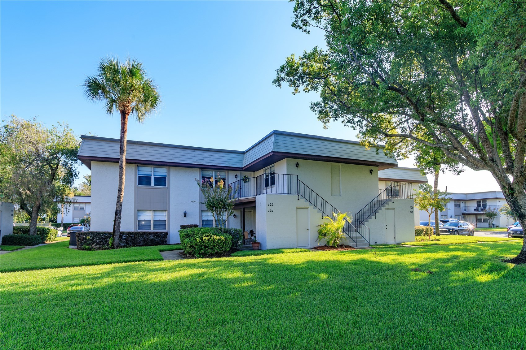 122 WINDTREE LANE O