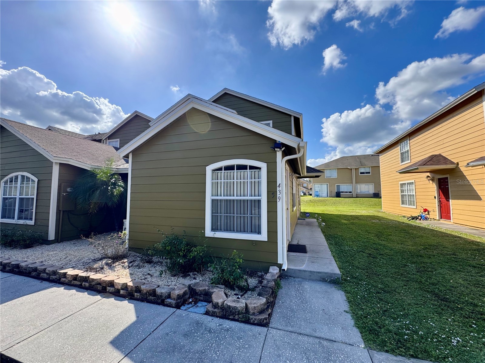 439 COCONUT PALM WAY