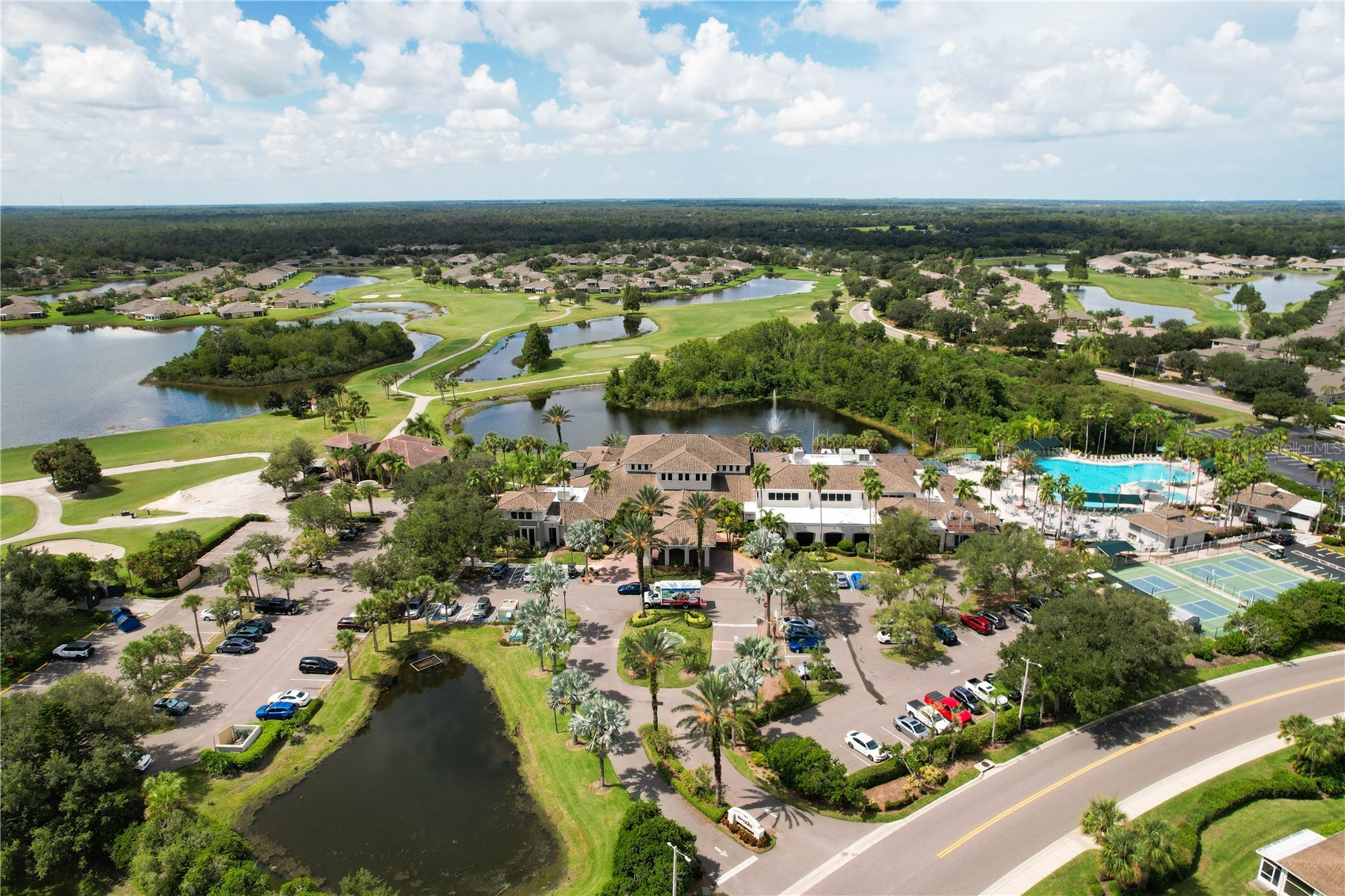 317 KNOTTWOOD COURT 317