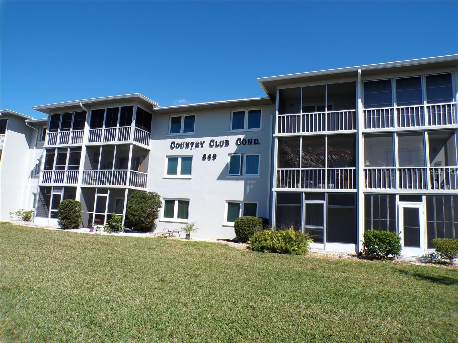 649 S TAMIAMI TRAIL S 304