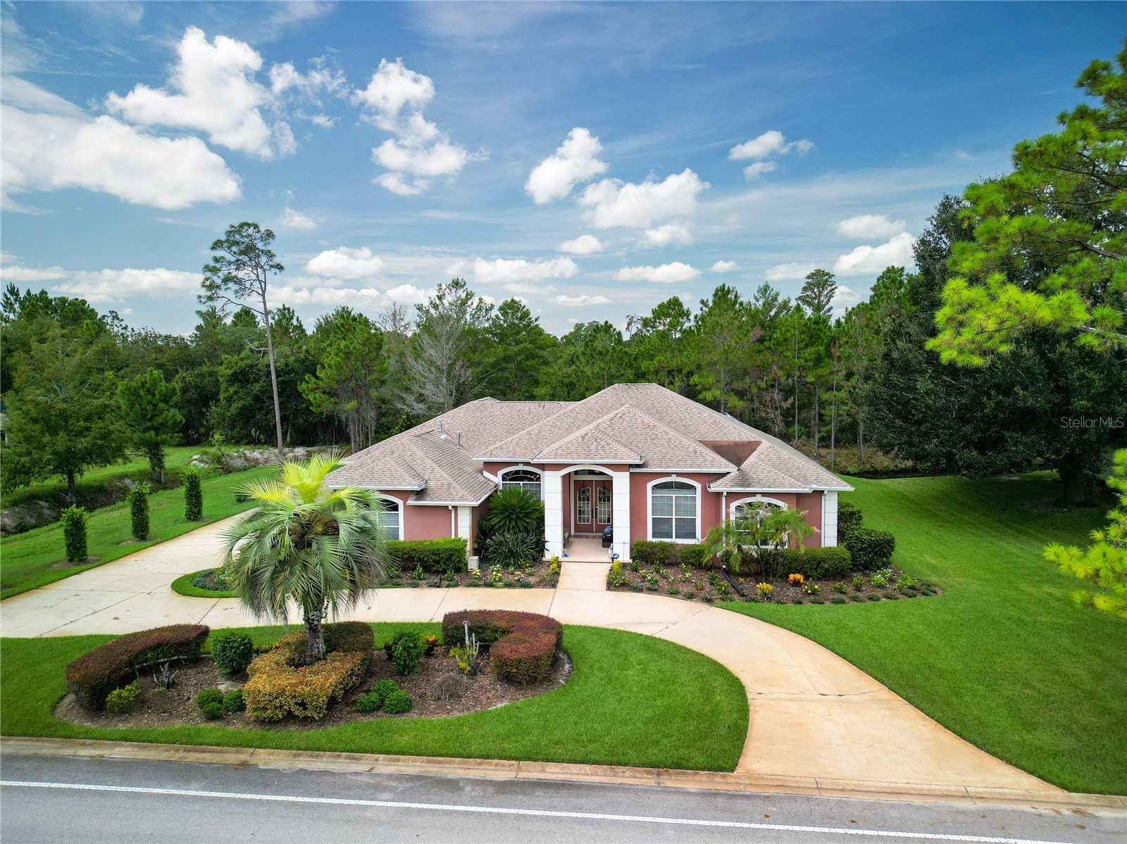 1162 CLUB HOUSE BOULEVARD