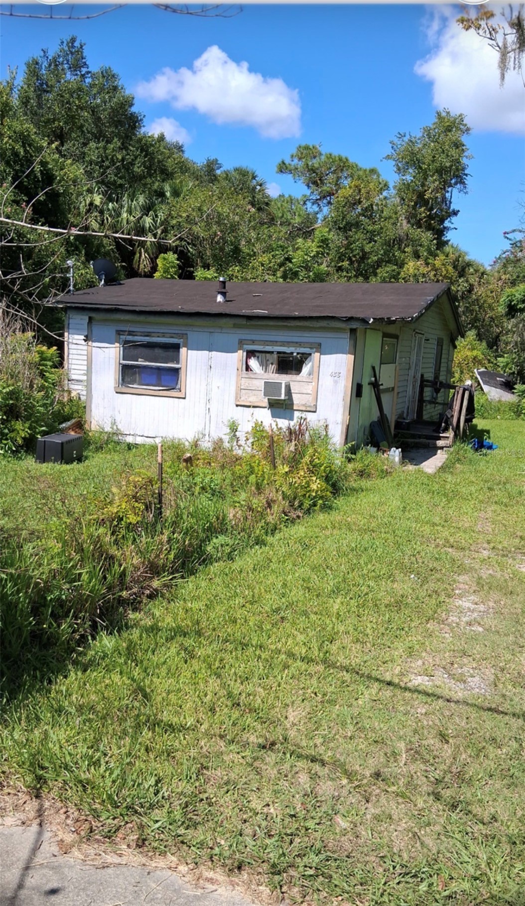 438 N STATE ROAD 415