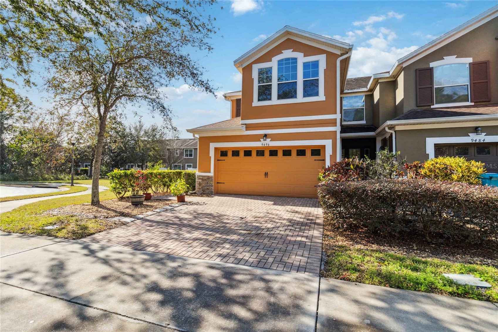 9496 STRONGBARK LANE